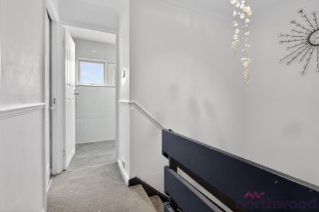 3 bedroom End of terrace house for sale in Kenneth Road, Basildon, SS13