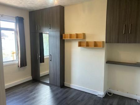 3 bedroom Terraced House to let in Beedell Avenue, Westcliff-on-Sea, SS0