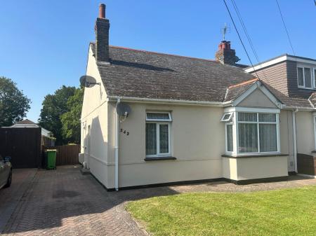 2 bedroom Bungalow to let in Rectory Road, Hockley, SS5