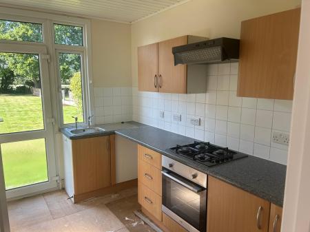 2 bedroom Bungalow to let in Rectory Road, Hockley, SS5