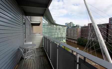 2 bedroom Flat for sale in 40 Dearmans Place, Salford, M3