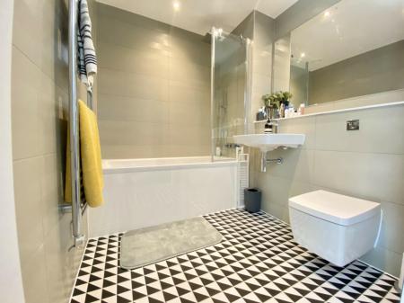 1 bedroom Flat for sale in 5 Red, Salford Quays, Salford, M50