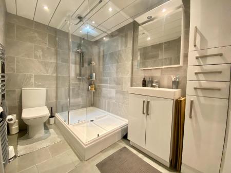 2 bedroom Flat for sale in Middlewood Street, Salford, M5