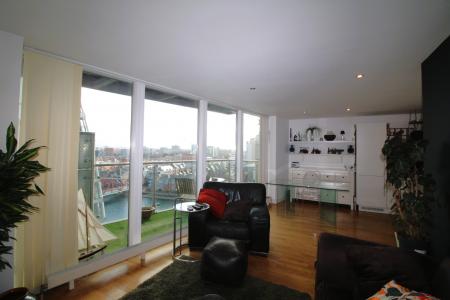 2 bedroom Flat for sale in 96 The Quays, Salford, M50