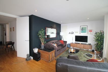 2 bedroom Flat for sale in 96 The Quays, Salford, M50