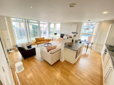 2 bedroom Flat for sale in NV Building, 96 The Quays, M50