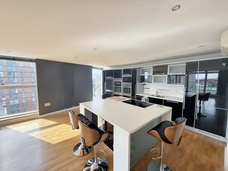 3 bedroom Penthouse for sale in 96 The Quays, Salford Quays, Salford, M50