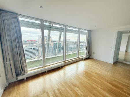 3 bedroom Penthouse for sale in 96 The Quays, Salford Quays, Salford, M50