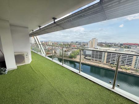 3 bedroom Penthouse for sale in 96 The Quays, Salford Quays, Salford, M50