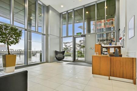 3 bedroom Flat for sale in The Heart, Media City M50 2TH