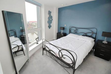 3 bedroom Flat for sale in The Heart, Media City M50 2TH