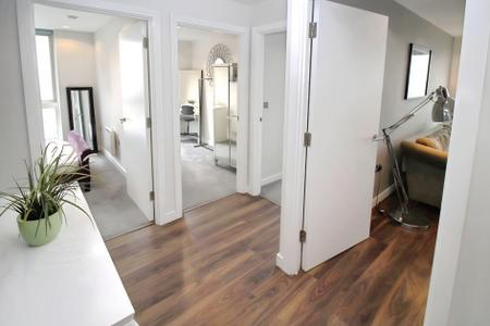 3 bedroom Flat for sale in The Heart, Media City M50 2TH