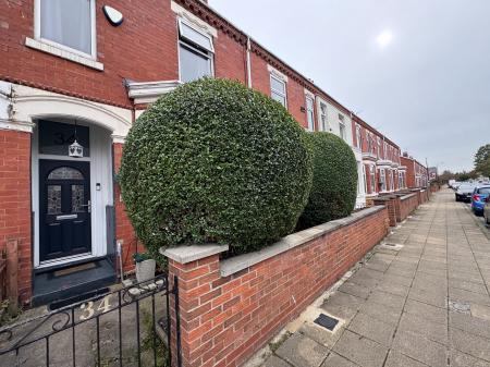 3 bedroom Semi-detached house for sale in North Longsdale Street, Stretford, M32
