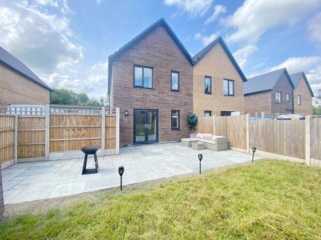 3 bedroom Semi-detached house for sale in Oak Road, Partington, M31