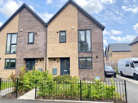 3 bedroom Semi-detached house for sale in Oak Road, Partington, M31