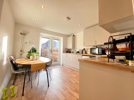 2 bedroom Terraced House for sale in Poppy Street, Partington, M31