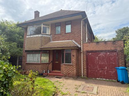 3 bedroom Detached house for sale in Westwood Drive, Sale, M33