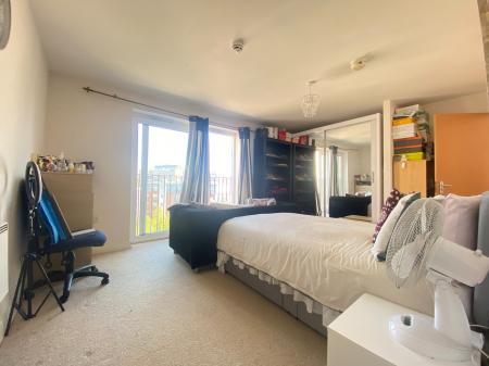 3 bedroom Flat for sale in Woden Street, Salford, M5