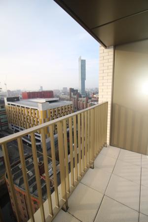 2 bedroom Flat to let in 1 Cambridge Street, Manchester, M1