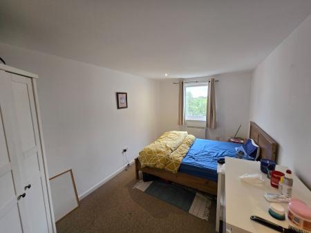 2 bedroom Flat to let in 4 Elmira Way, Salford Quays, Salford, M5