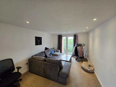 2 bedroom Flat to let in 4 Elmira Way, Salford Quays, Salford, M5