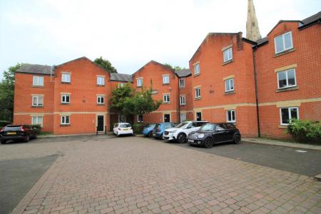 2 bedroom Flat to let in Cleminson Street, Salford, M3