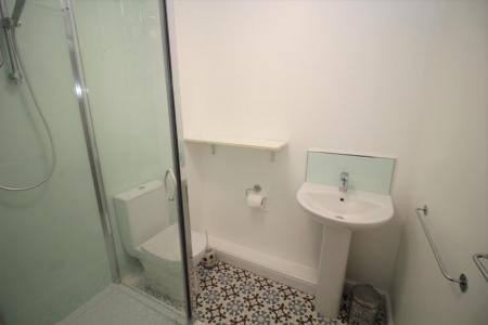 2 bedroom Flat to let in Cleminson Street, Salford, M3