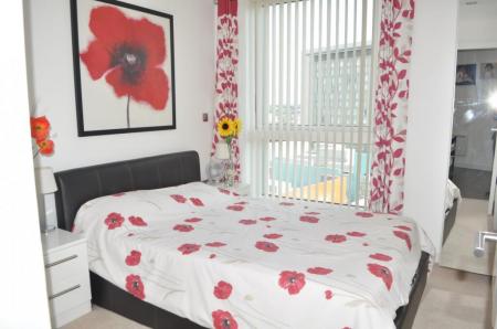 2 bedroom Apartment to let in Blue, Media City UK, Salford Quays, Salford, M50