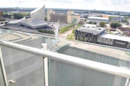 2 bedroom Apartment to let in Blue, Media City UK, Salford Quays, Salford, M50