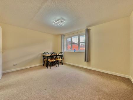 2 bedroom Flat for sale in Georgette Drive, Salford, M3