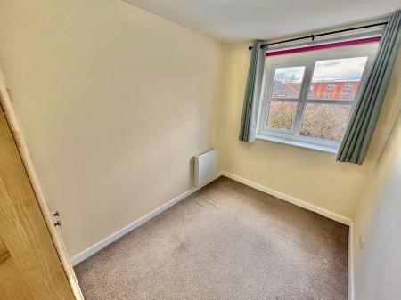 2 bedroom Flat for sale in Georgette Drive, Salford, M3
