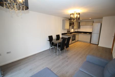 2 bedroom Flat to let in 1c Elmira Way, Salford, M5