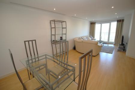 2 bedroom Flat for sale in The Quays, Salford Quays, Salford, M50