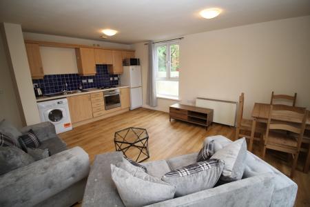 2 bedroom Flat to let in 71 Boundary Lane, Manchester, M15
