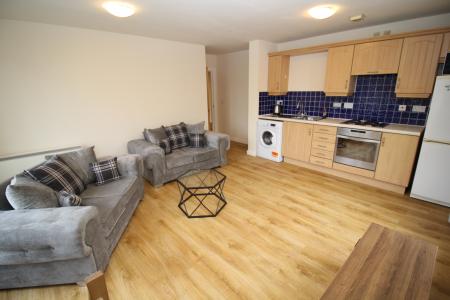 2 bedroom Flat to let in 71 Boundary Lane, Manchester, M15