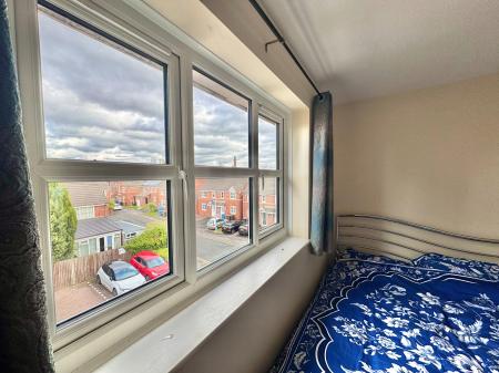 2 bedroom Flat for sale in Georgette Drive, Salford, M3