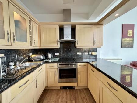 2 bedroom Apartment for sale in The Quays, Salford Quays, Salford, M50