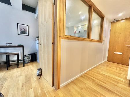 1 bedroom Flat to let in Church Street, Manchester, M4