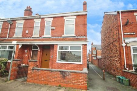 2 bedroom End of terrace house for sale in Taylors Road, Gorse Hill, Stretford, M32