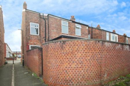 2 bedroom End of terrace house for sale in Taylors Road, Gorse Hill, Stretford, M32