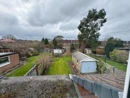 3 bedroom Semi-detached house for sale in Oakhampton Crescent, Sale, M33