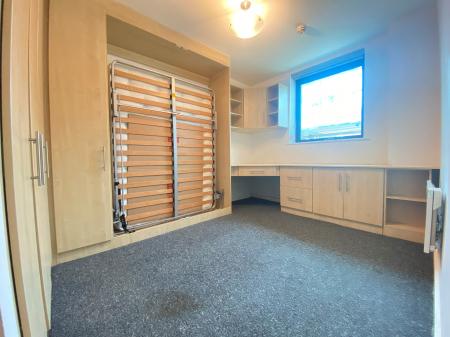 2 bedroom Flat to let in 156 Chapel Street, Salford, M3