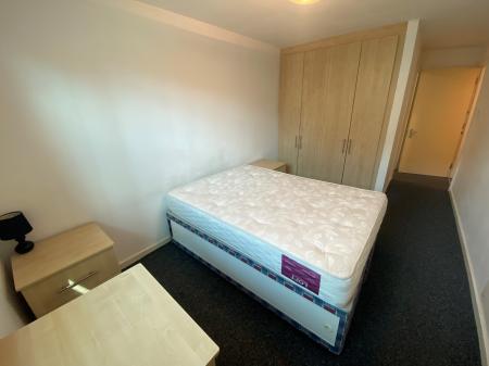 2 bedroom Flat to let in 156 Chapel Street, Salford, M3