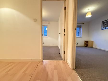 2 bedroom Flat for sale in Labrador Quay, Salford Quays, Salford, M50