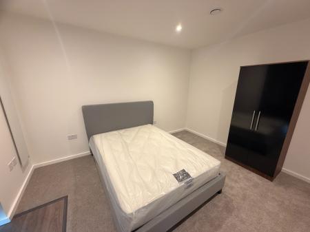 2 bedroom Flat to let in Marlstone Ave, Salford, M3