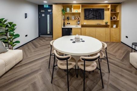 2 bedroom Flat to let in Marlstone Ave, Salford, M3