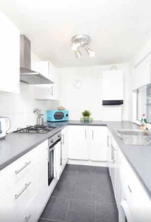 2 bedroom Terraced House to let in Heaton Street, Prestwich, M25
