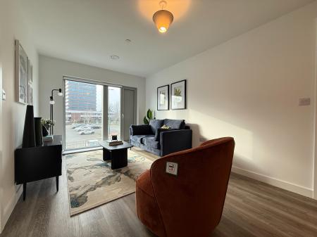 2 bedroom Flat to let in church street development, Eccles, M30