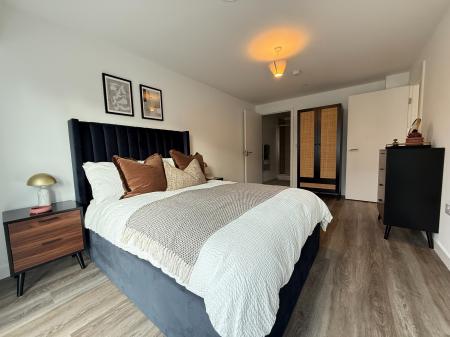 2 bedroom Flat to let in church street development, Eccles, M30