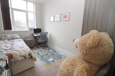 2 bedroom Apartment for sale in Furness Quay, Salford Quays, Salford, M50